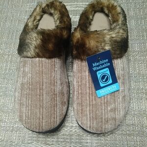 Cozy Brown Faux Fur Women's Slippers